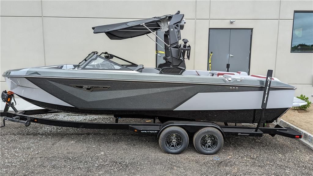 2023 Nautique S25- Dealer Demo