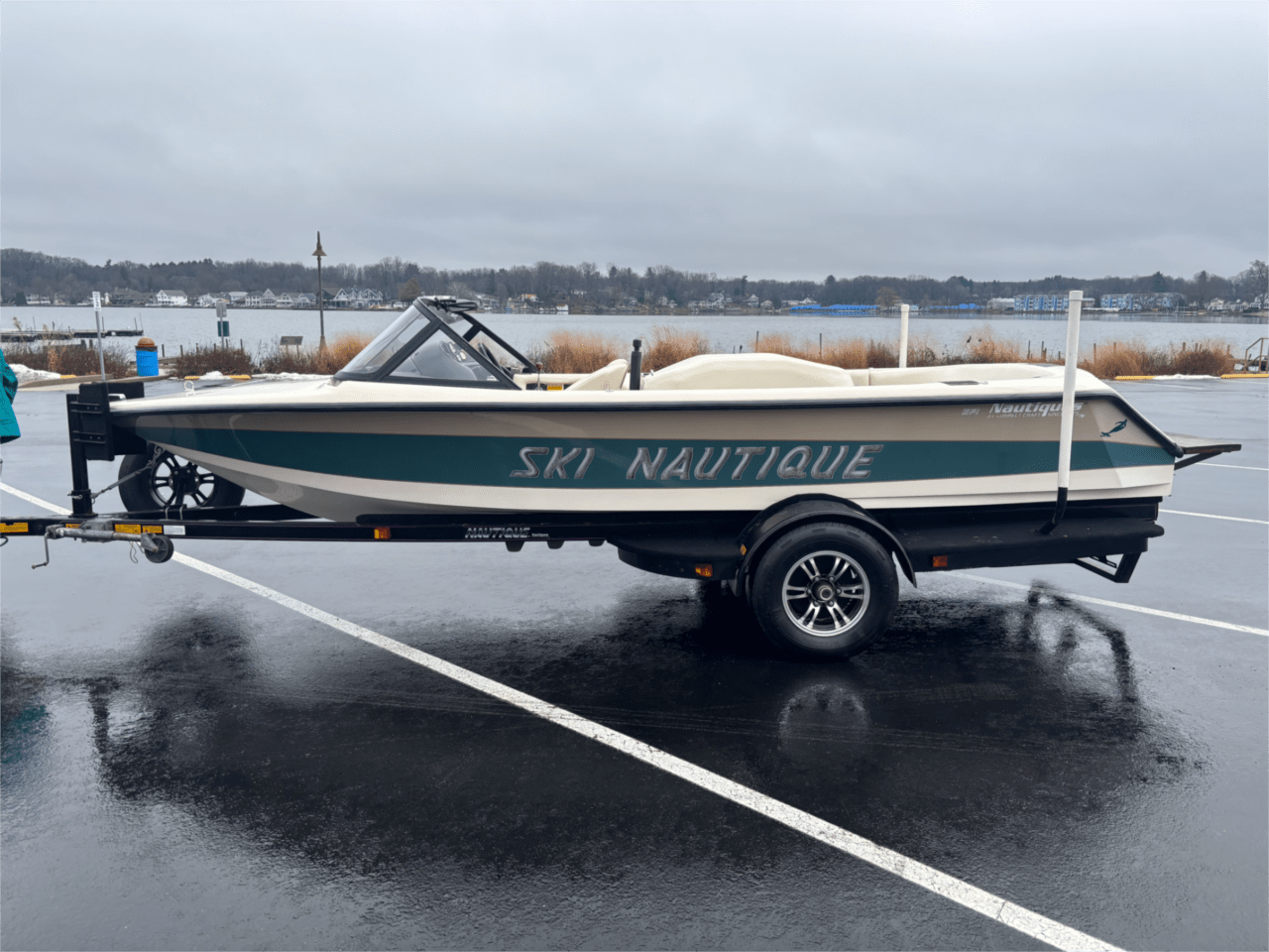 boat.Title