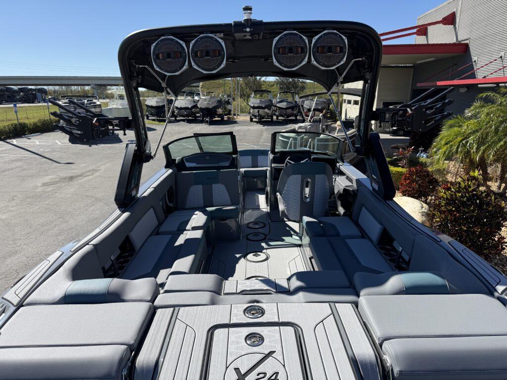 2025 MasterCraft X24