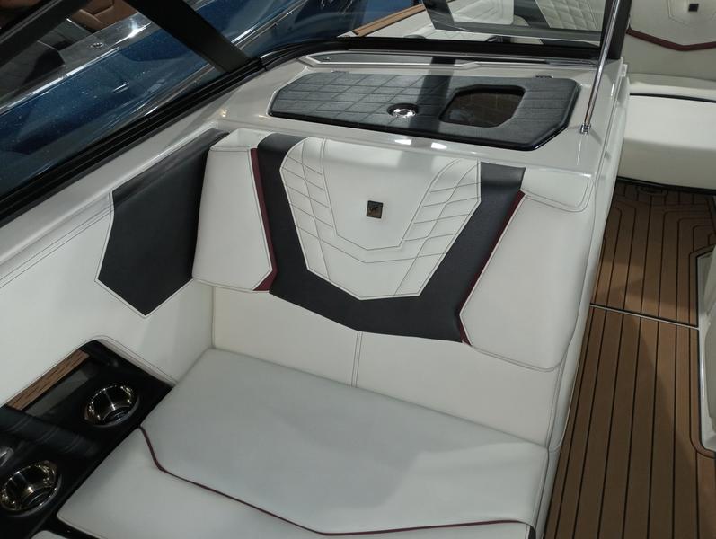 New 2024 Nautique G21