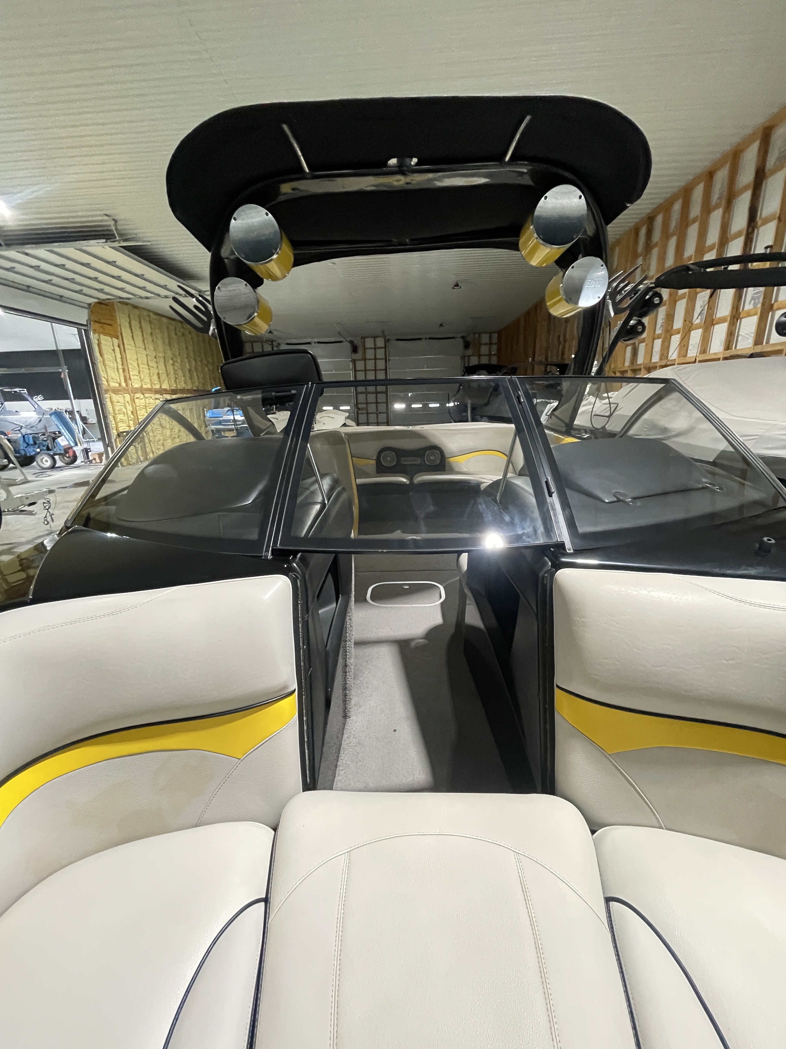2009 Malibu VLX aka Bumble Bee