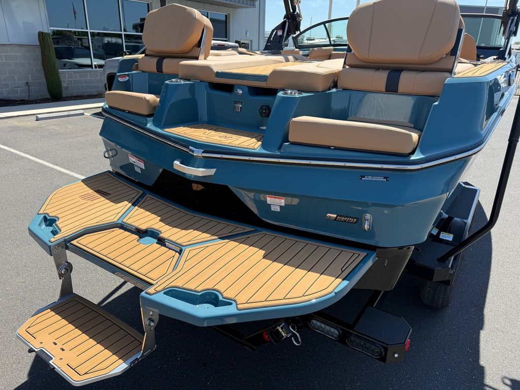 2025 MasterCraft XT22