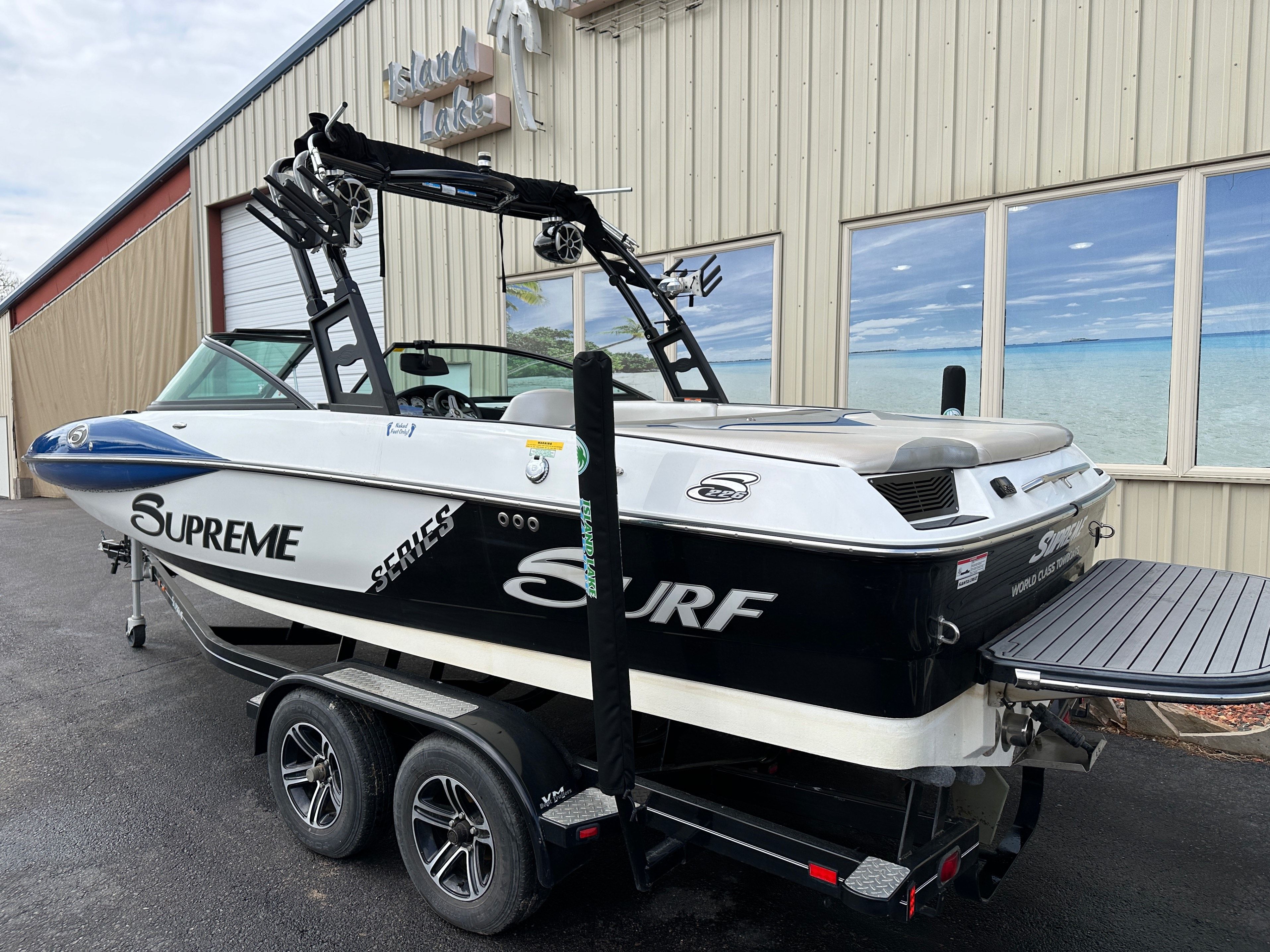 2015 Supreme S226