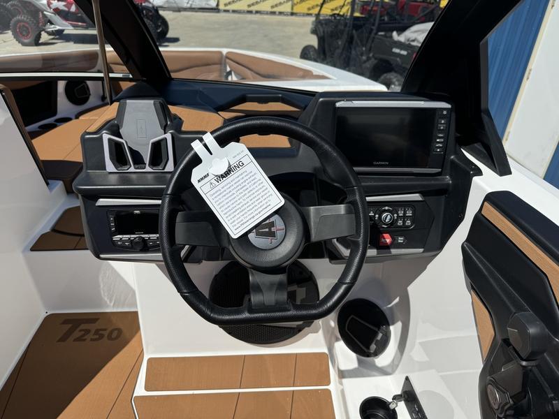 2025 Axis T250