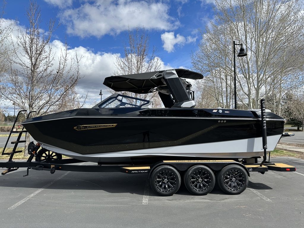 2025 Nautique Super Air Nautique G23