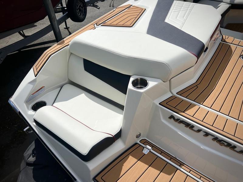 NEW 2024 Nautique G21