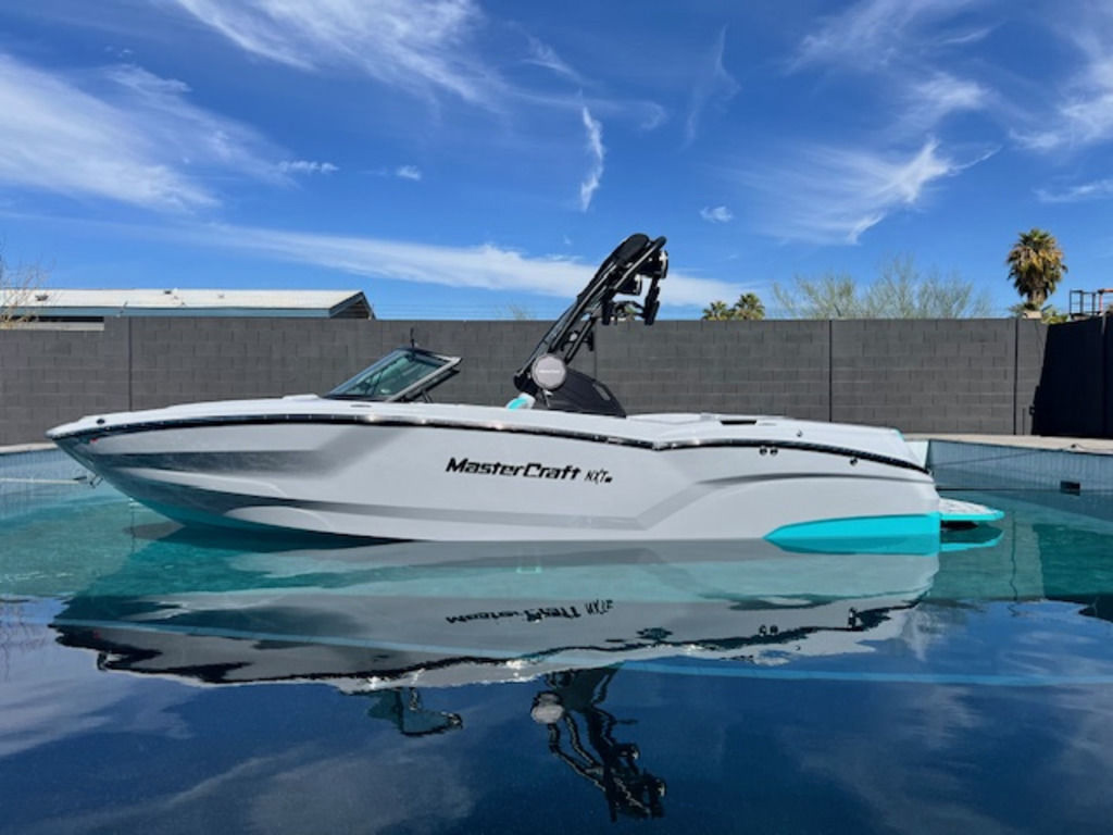 2025 Mastercraft NXT23