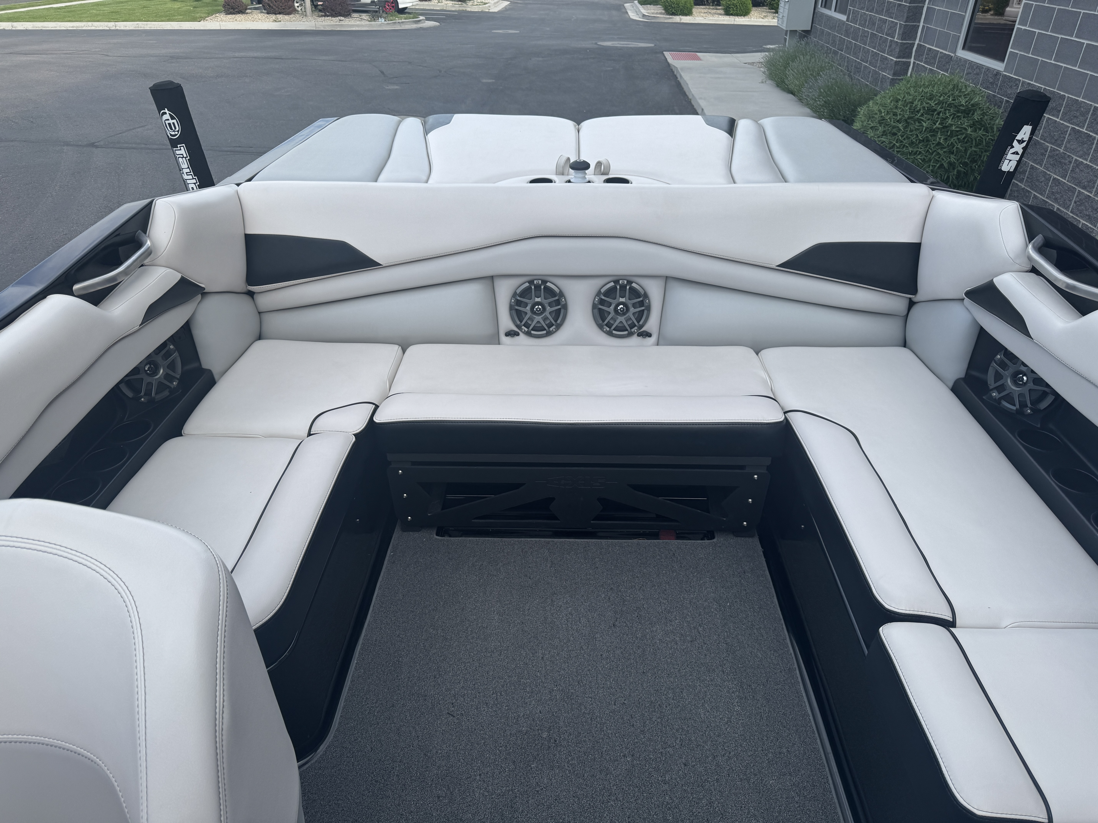 2018 Axis A22 Original Owner Low Hours