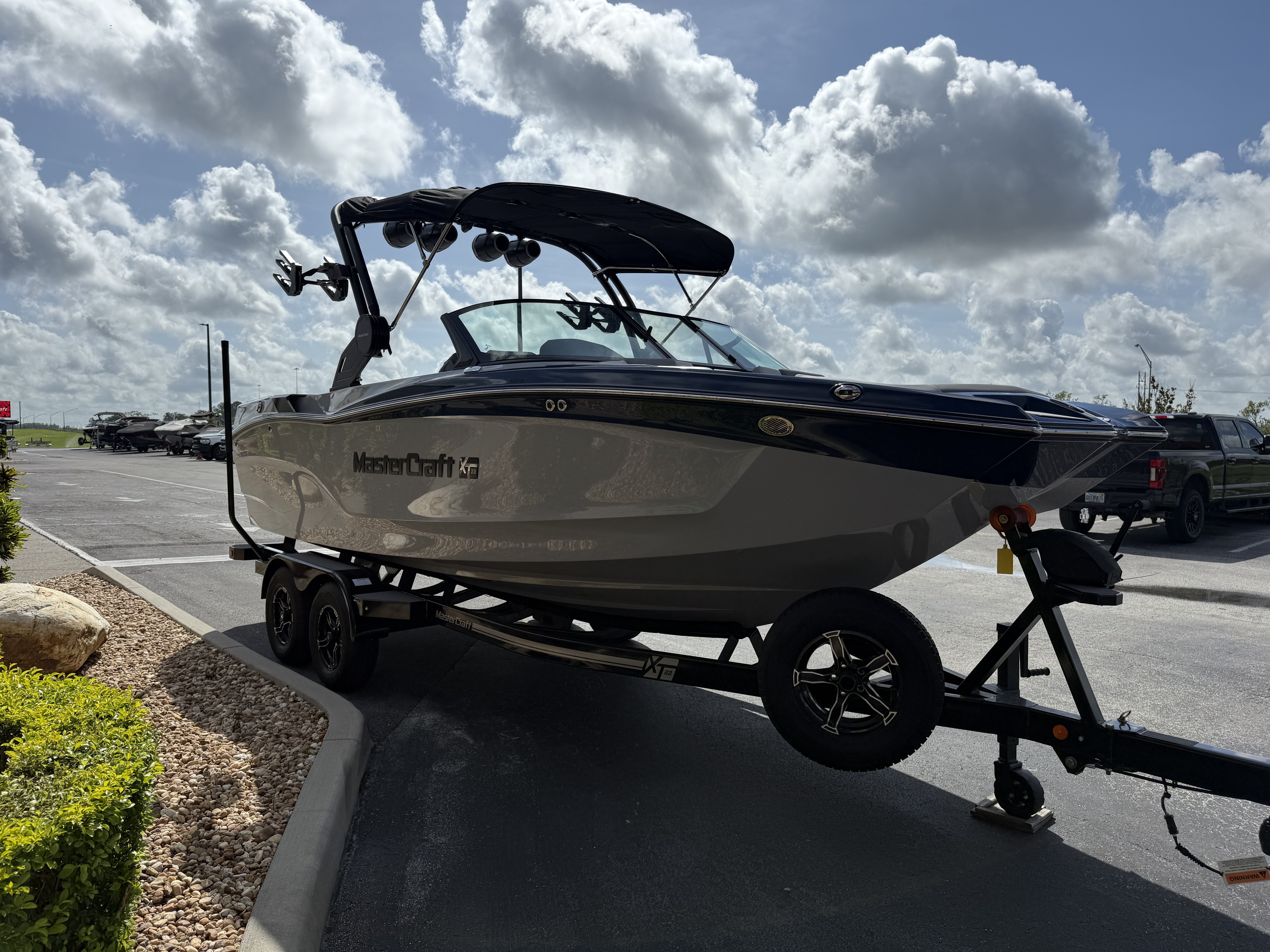2024 MasterCraft XT22