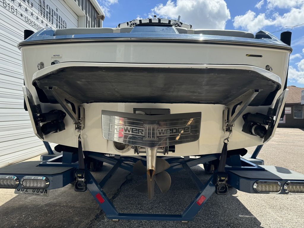2021 Axis Wake Research A24 Icon