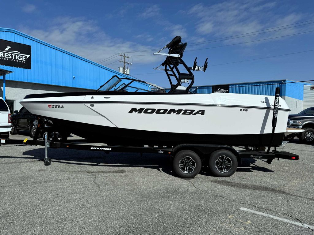 2024 MOOMBA Max