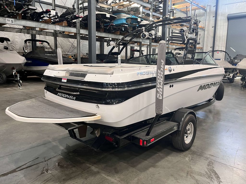 2013 MOOMBA Mobius LSV