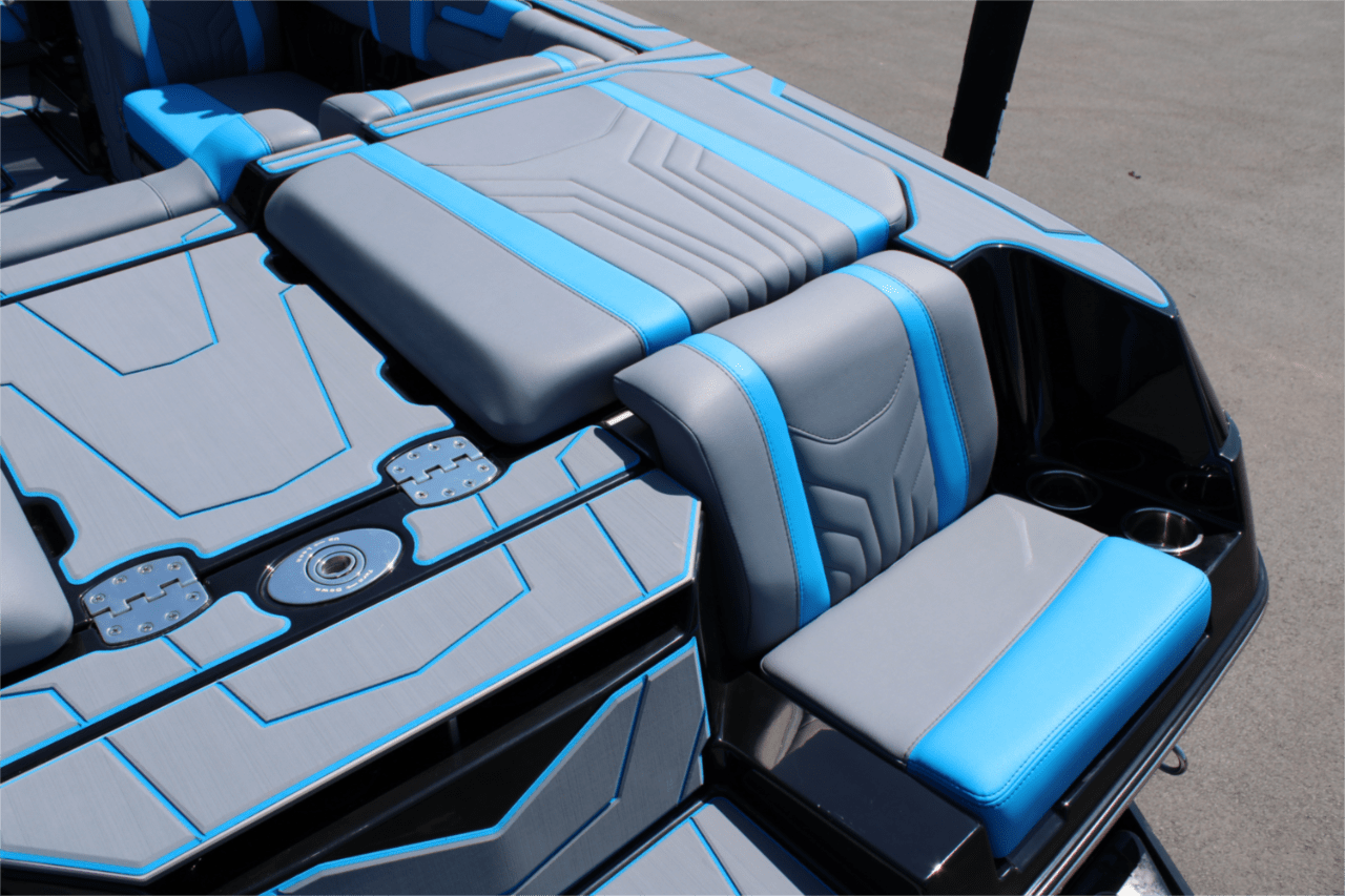2025 Malibu 25 LSV