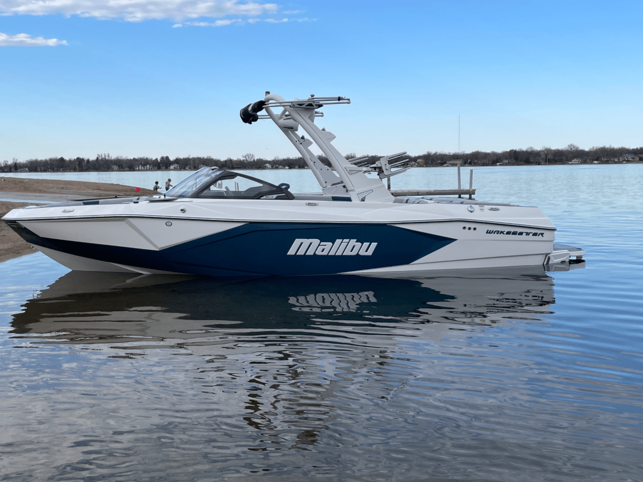 Malibu Wakesetter 23LSV