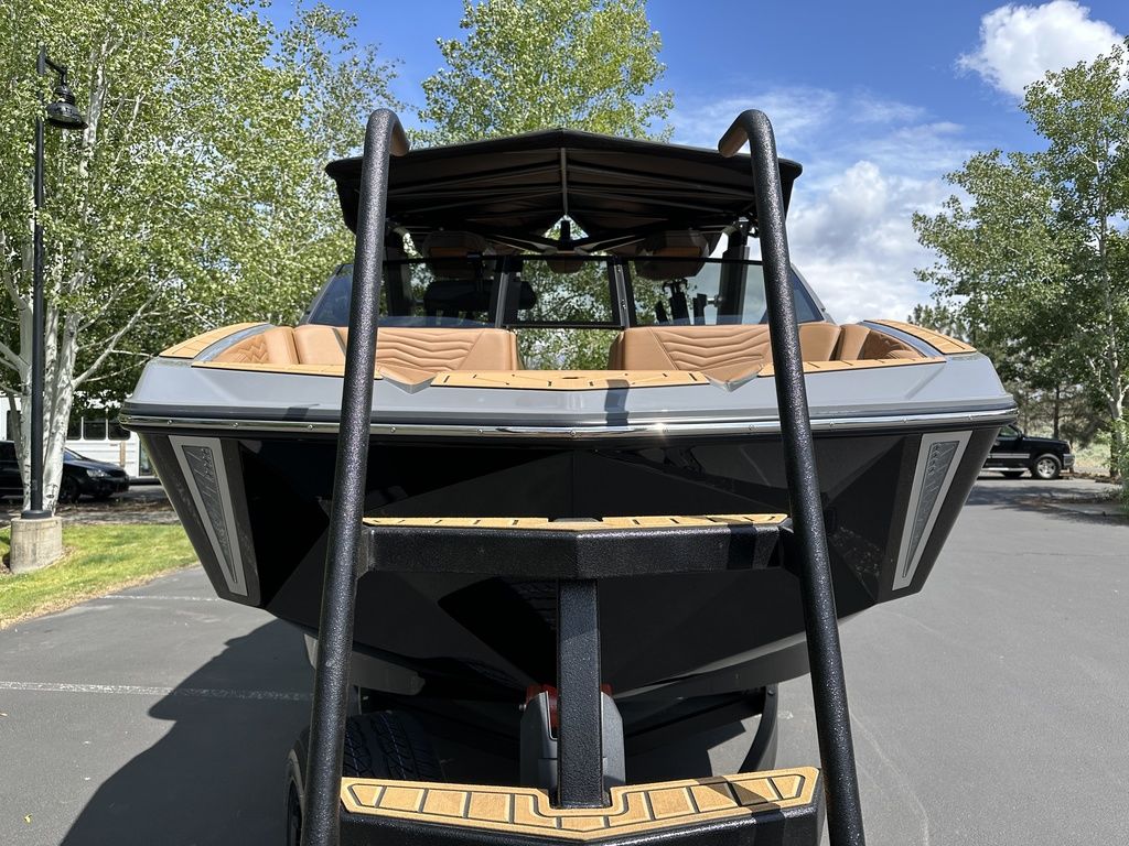 2025 Nautique Super Air Nautique G23