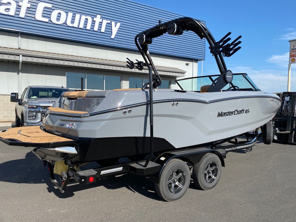 2025 MasterCraft NXT 22