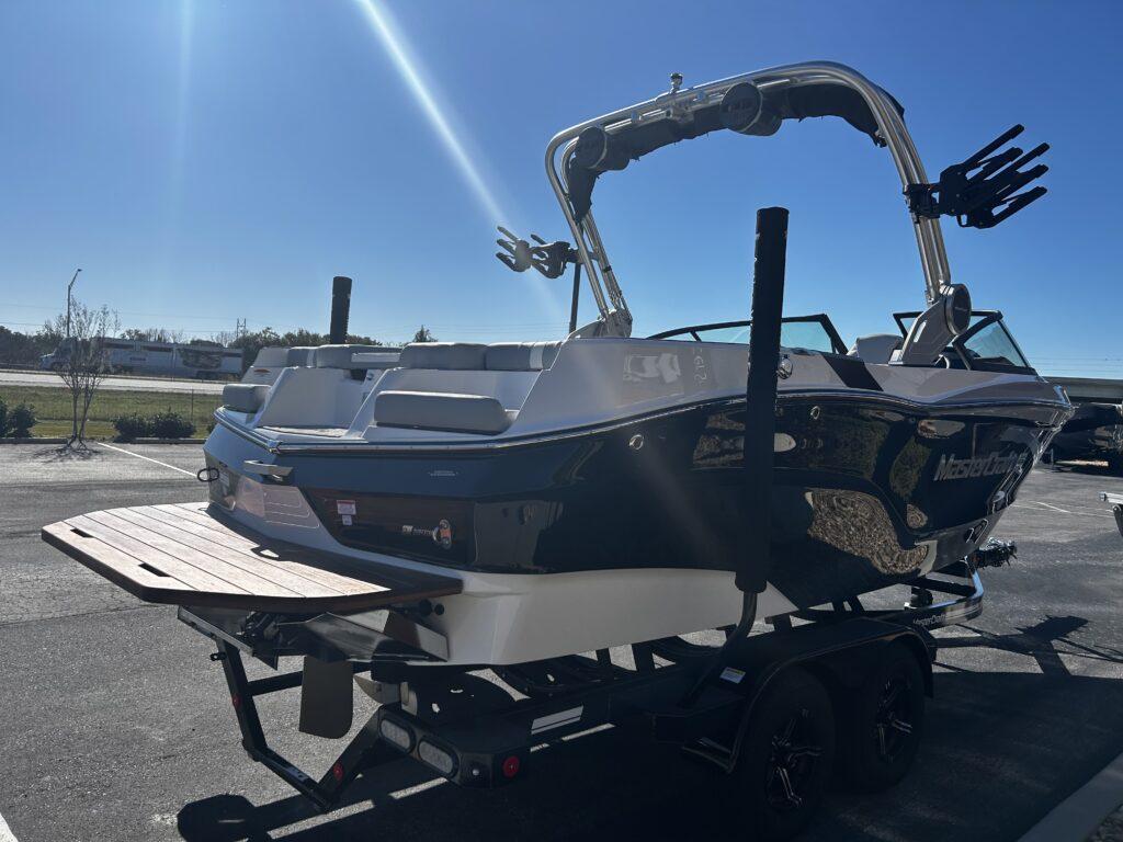 2024 MasterCraft XT22T