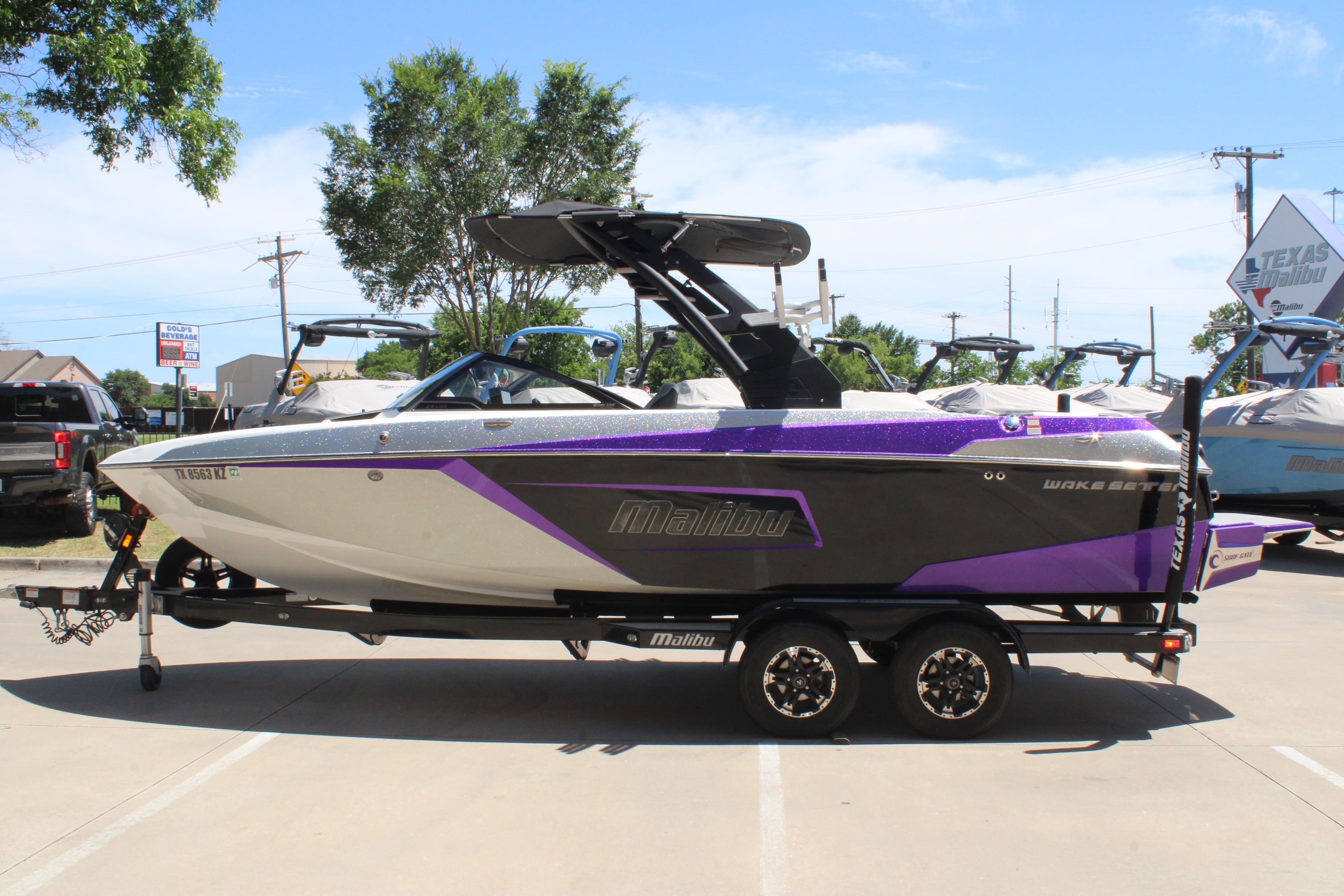 2018 Malibu 23 LSV