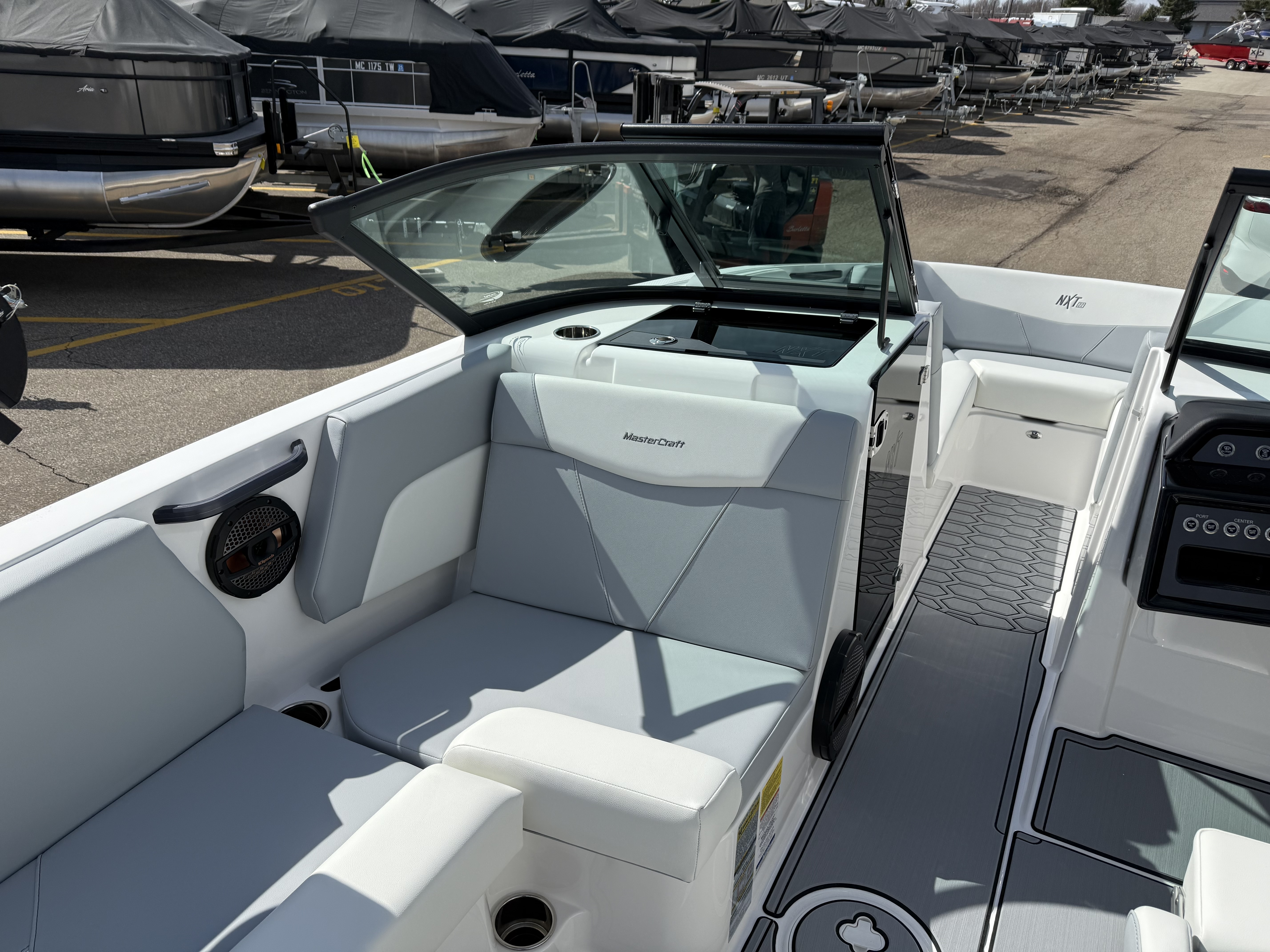 2025 MasterCraft NXT22