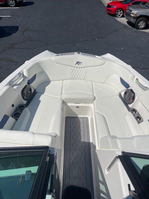 2022 Mastercraft XT22 ONLY 51 HRS!