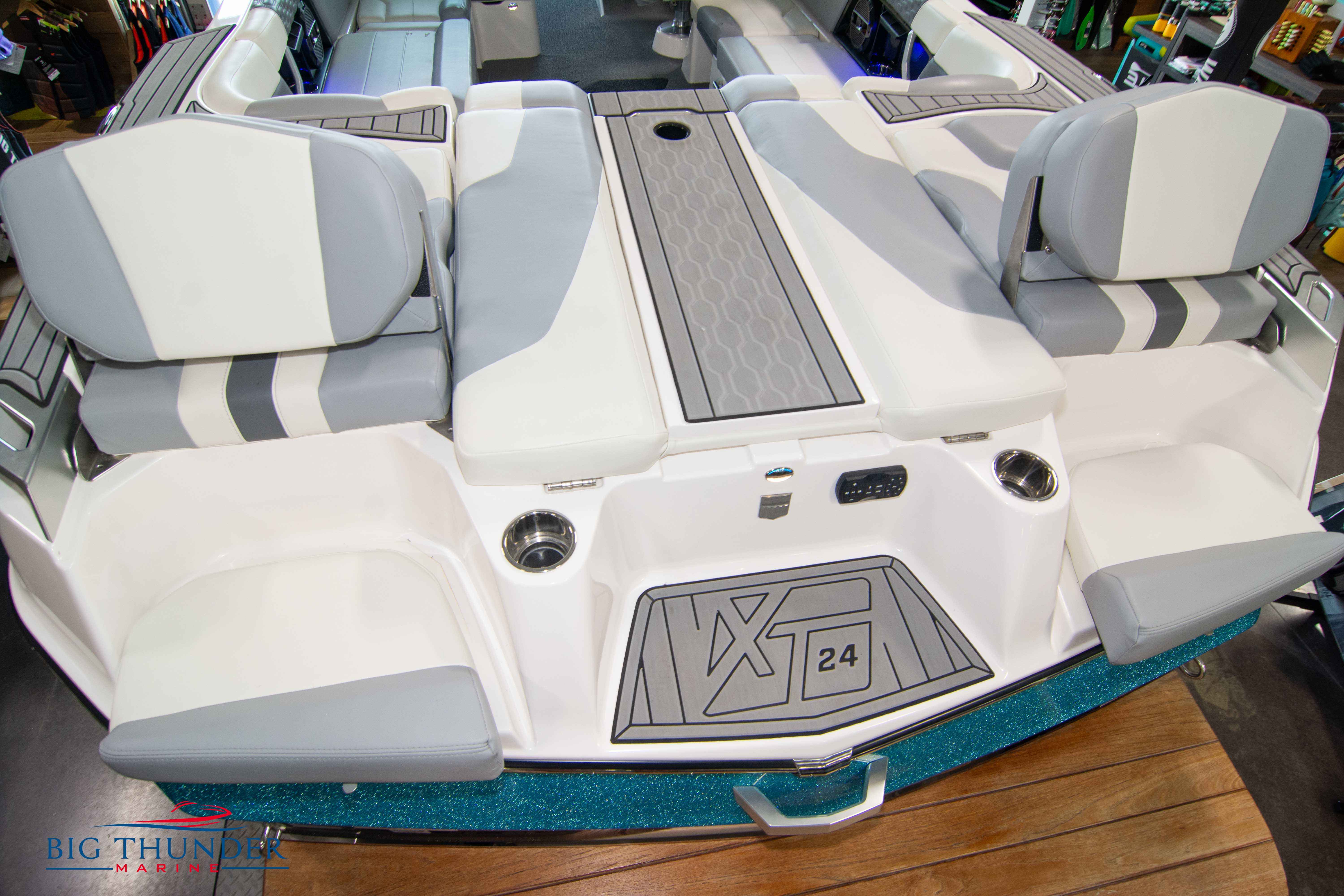 2022 Mastercraft XT24