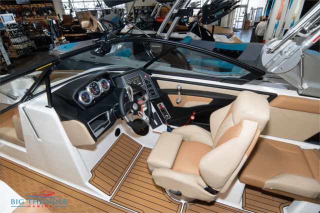 2024 MasterCraft XT24