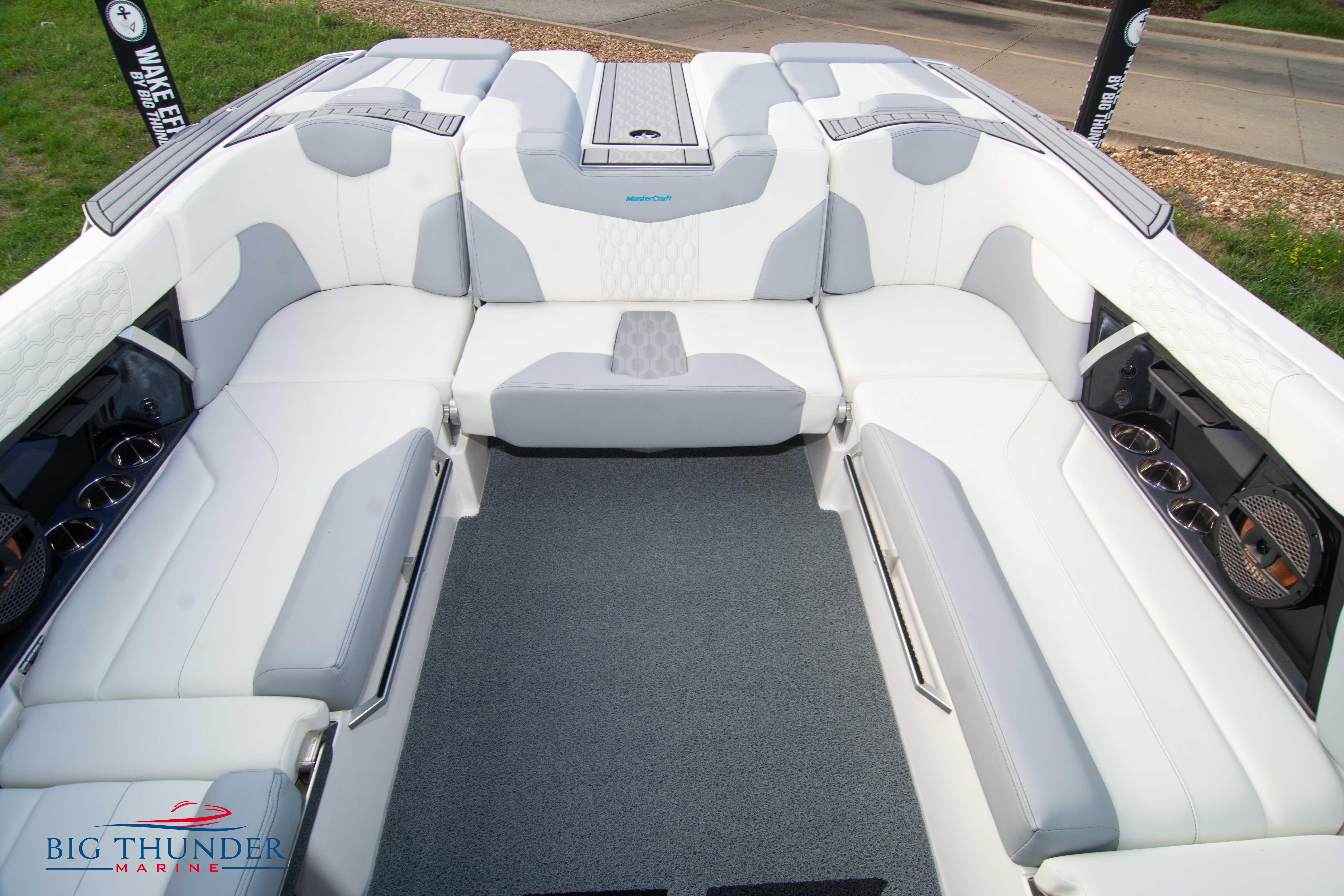 2023 Mastercraft XT24