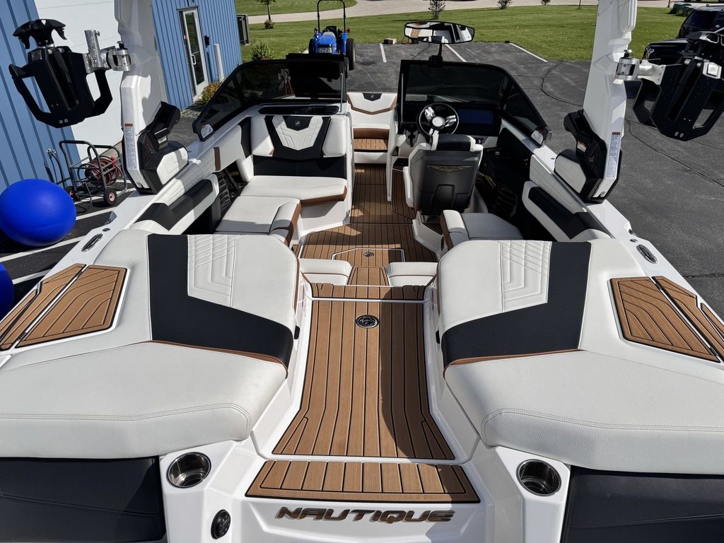 2022 Nautique Super Air Nautique G21
