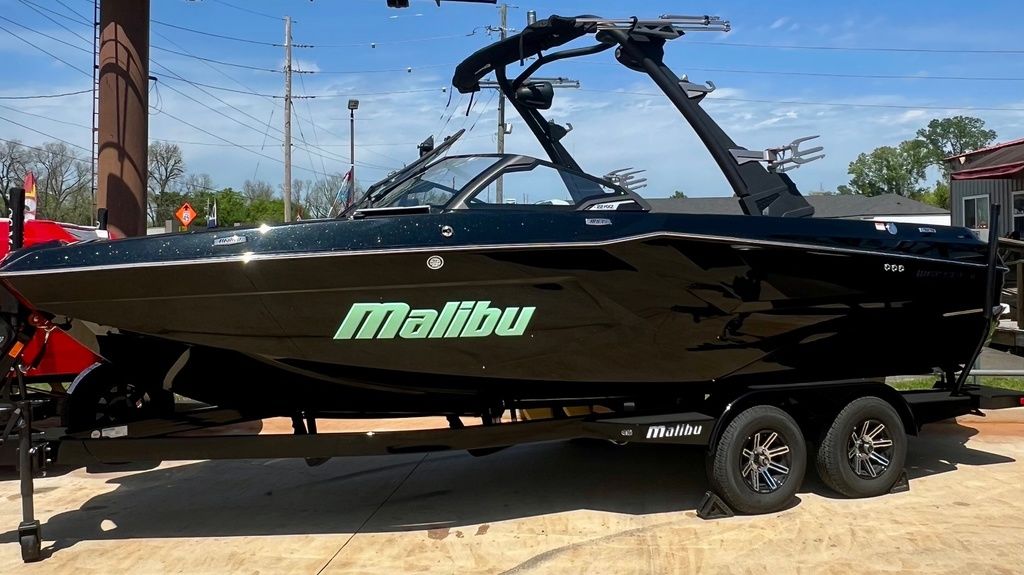 2025 Malibu Boats 22 MXZ