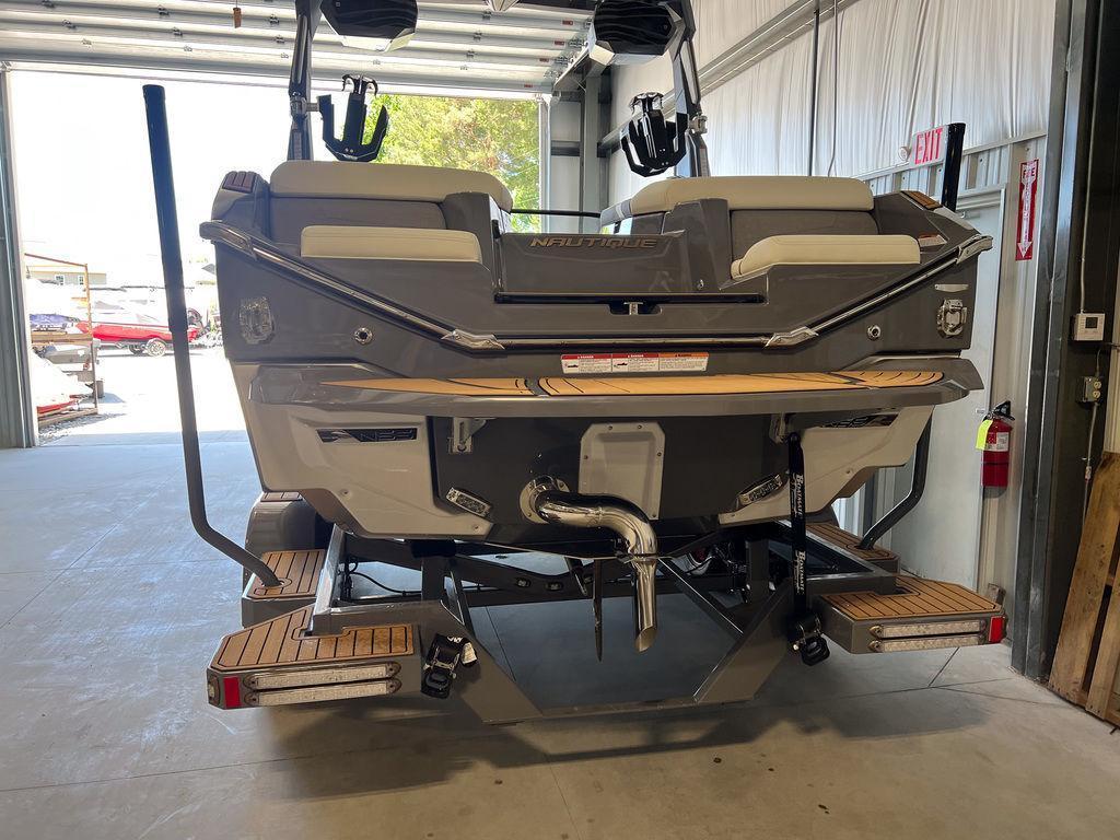 2024 Nautique G23