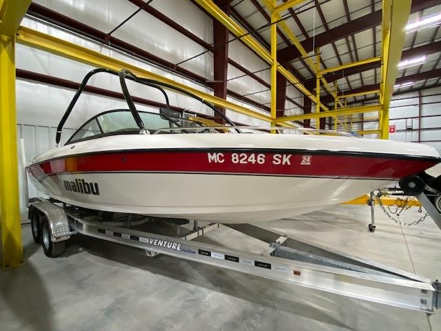 2002 Malibu 21 XTi, 532 hours, newer trailer