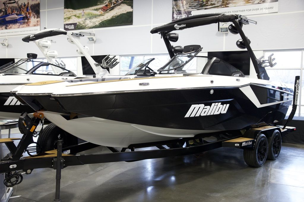 2025 Malibu Boats 23 MXZ