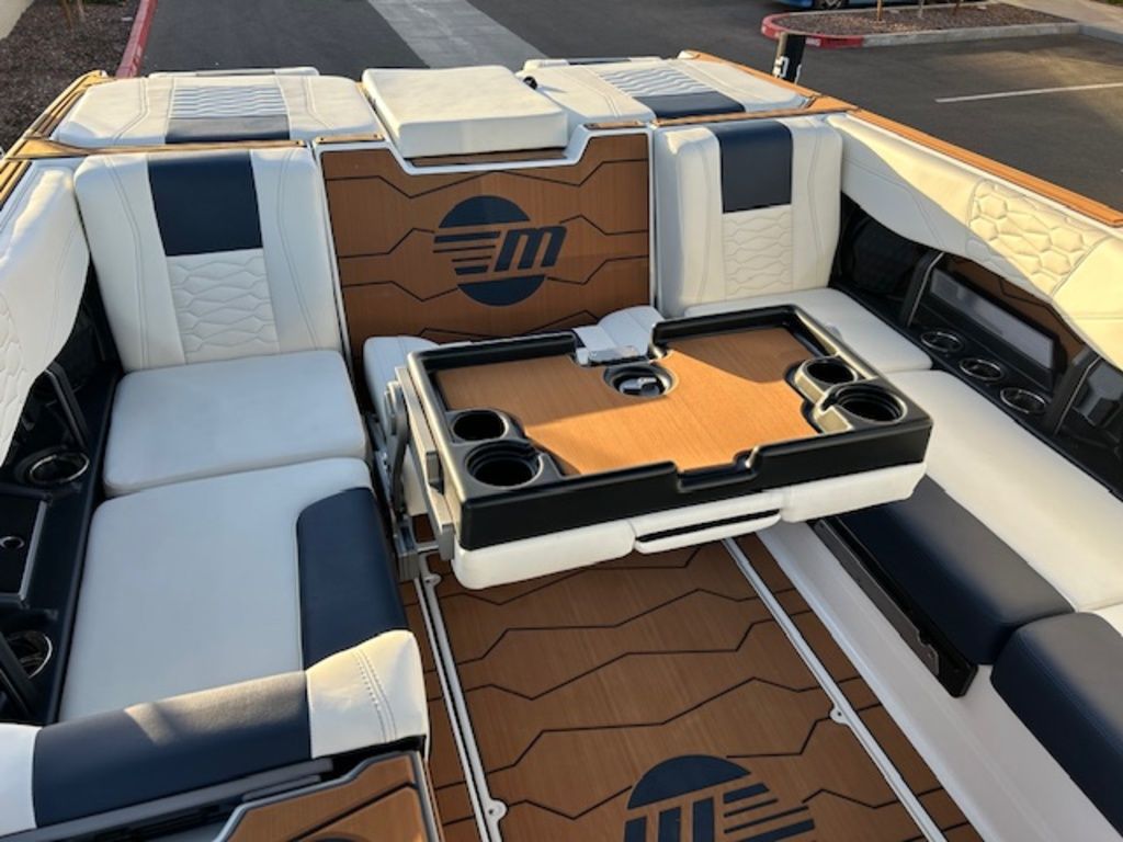 2025 Malibu Boats 24 MXZ