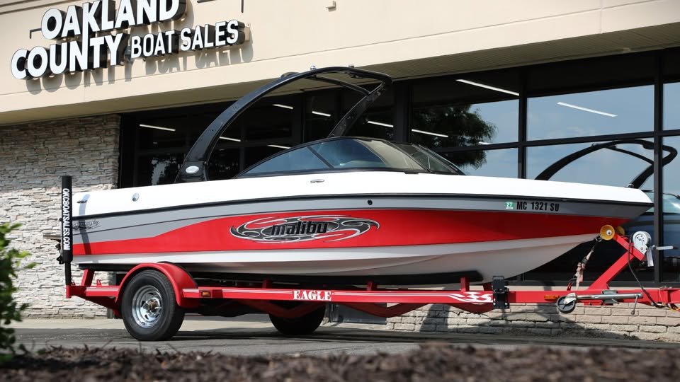 2006 Malibu 21 Vride - new Arrival!! - Only 245 Hours!