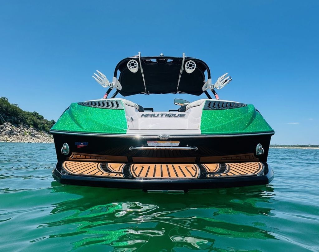 2014 Nautique G21