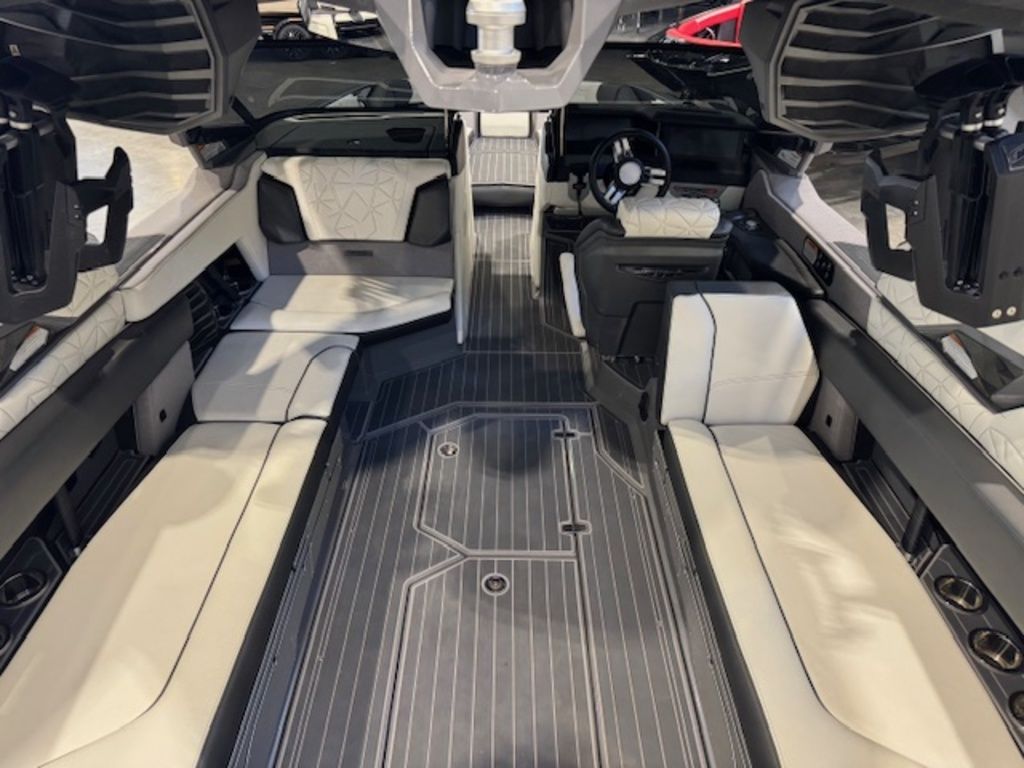 2023 Nautique G25 Paragon