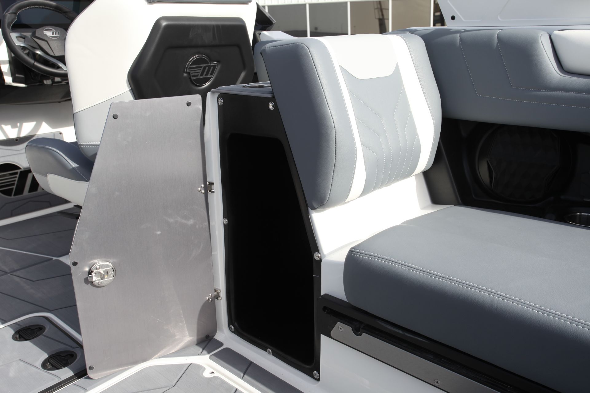 2025 Malibu Wakesetter 25 LSV