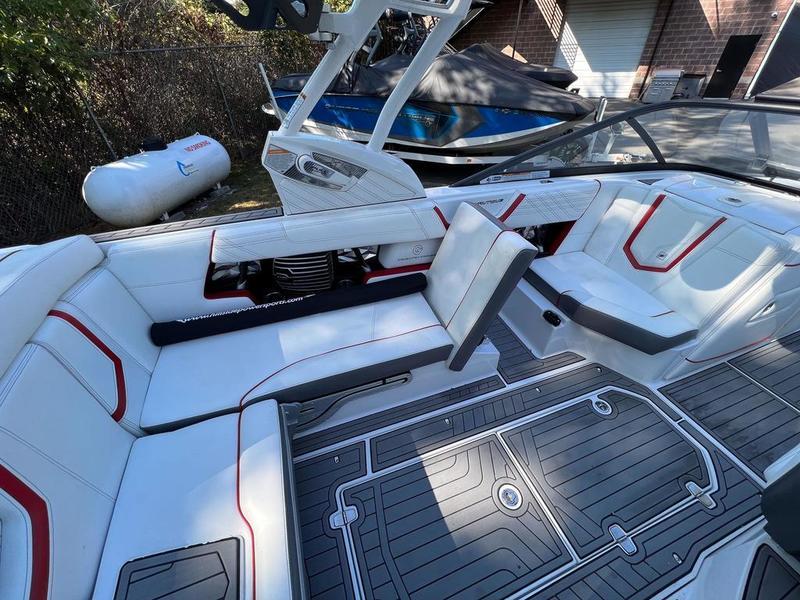 2016 Nautique G23