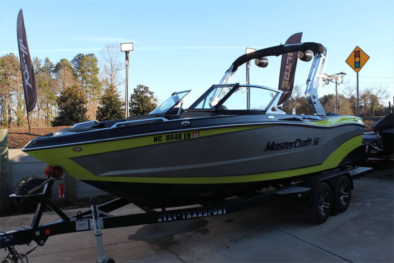 2018 Mastercraft XT21
