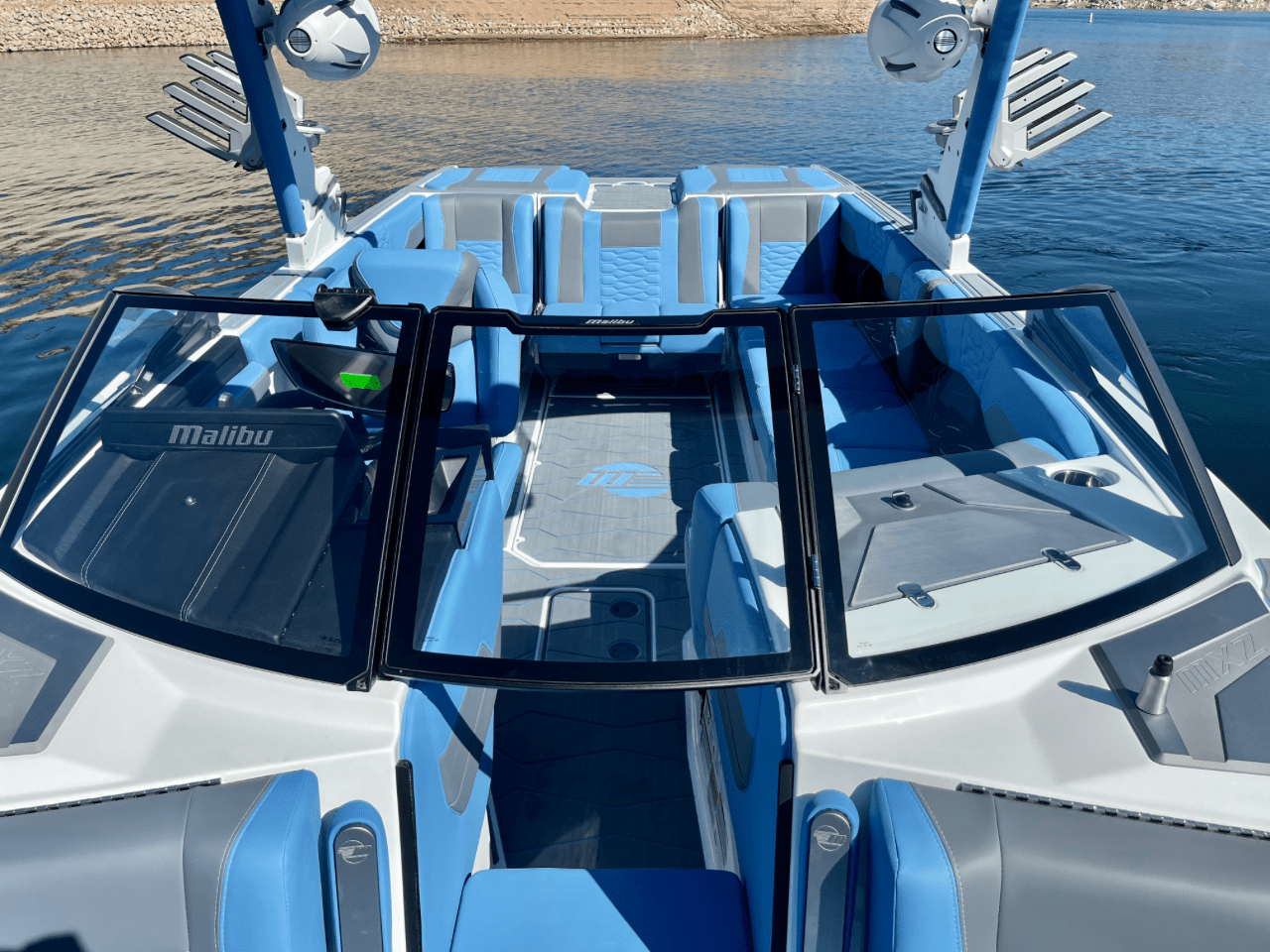 2025 Malibu 24 MXZ