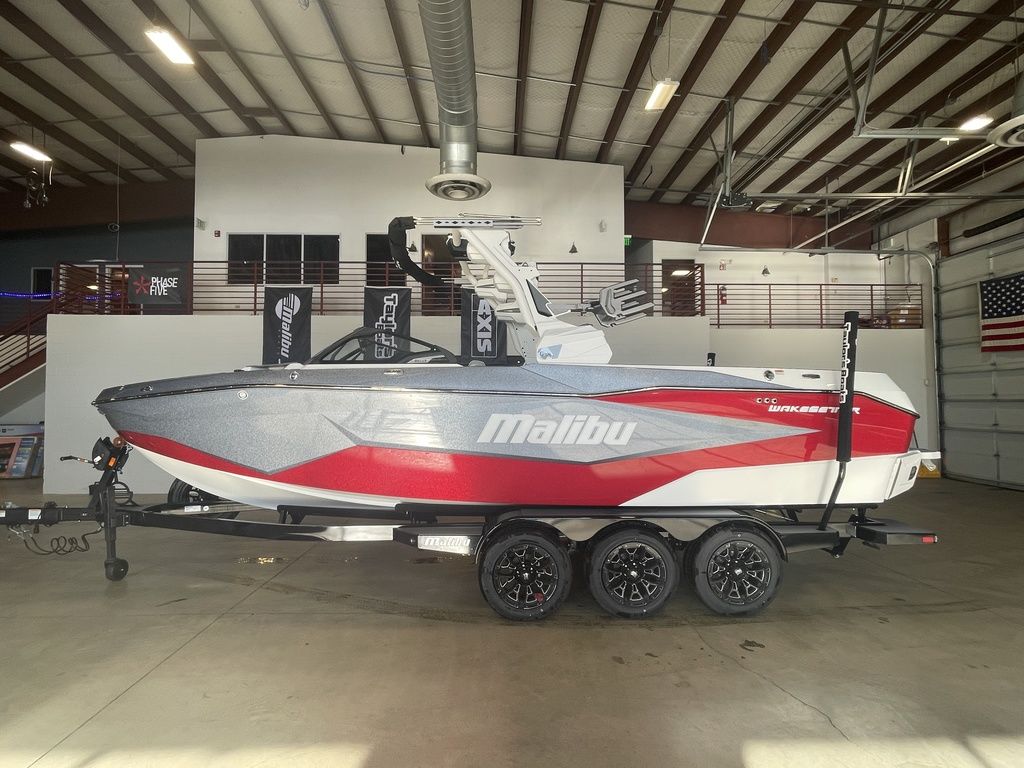 boat.Title