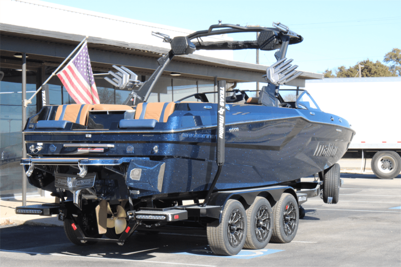 2025 Malibu 24 MXZ