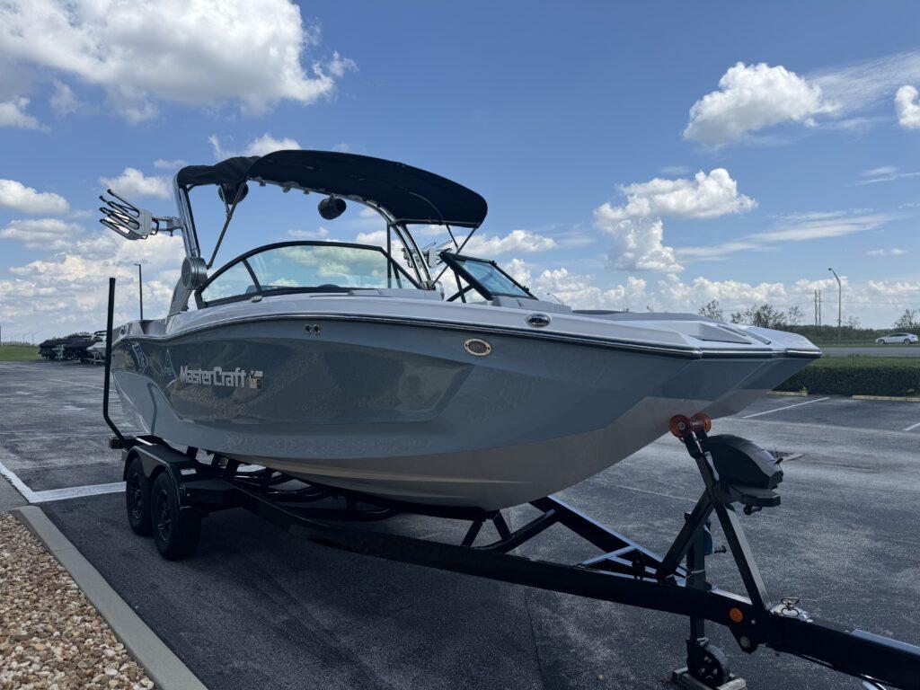 2025 MasterCraft XT22