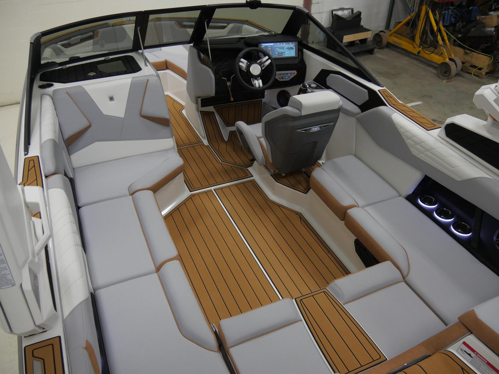 2025 Nautique S21 