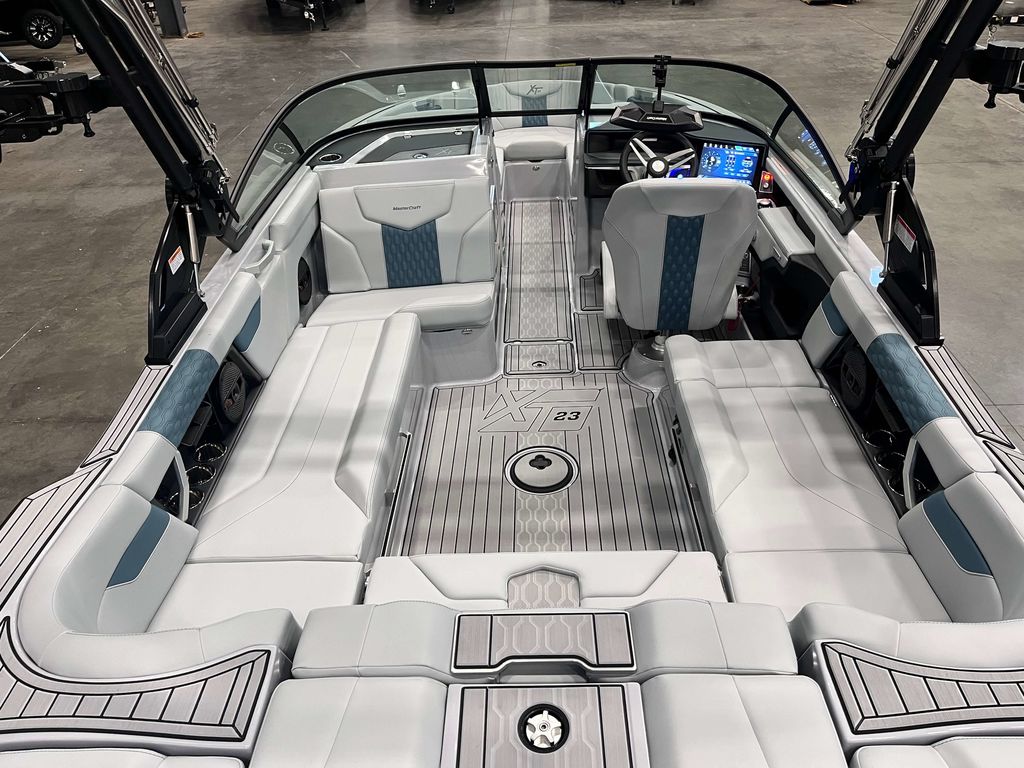 2025 MasterCraft XT23