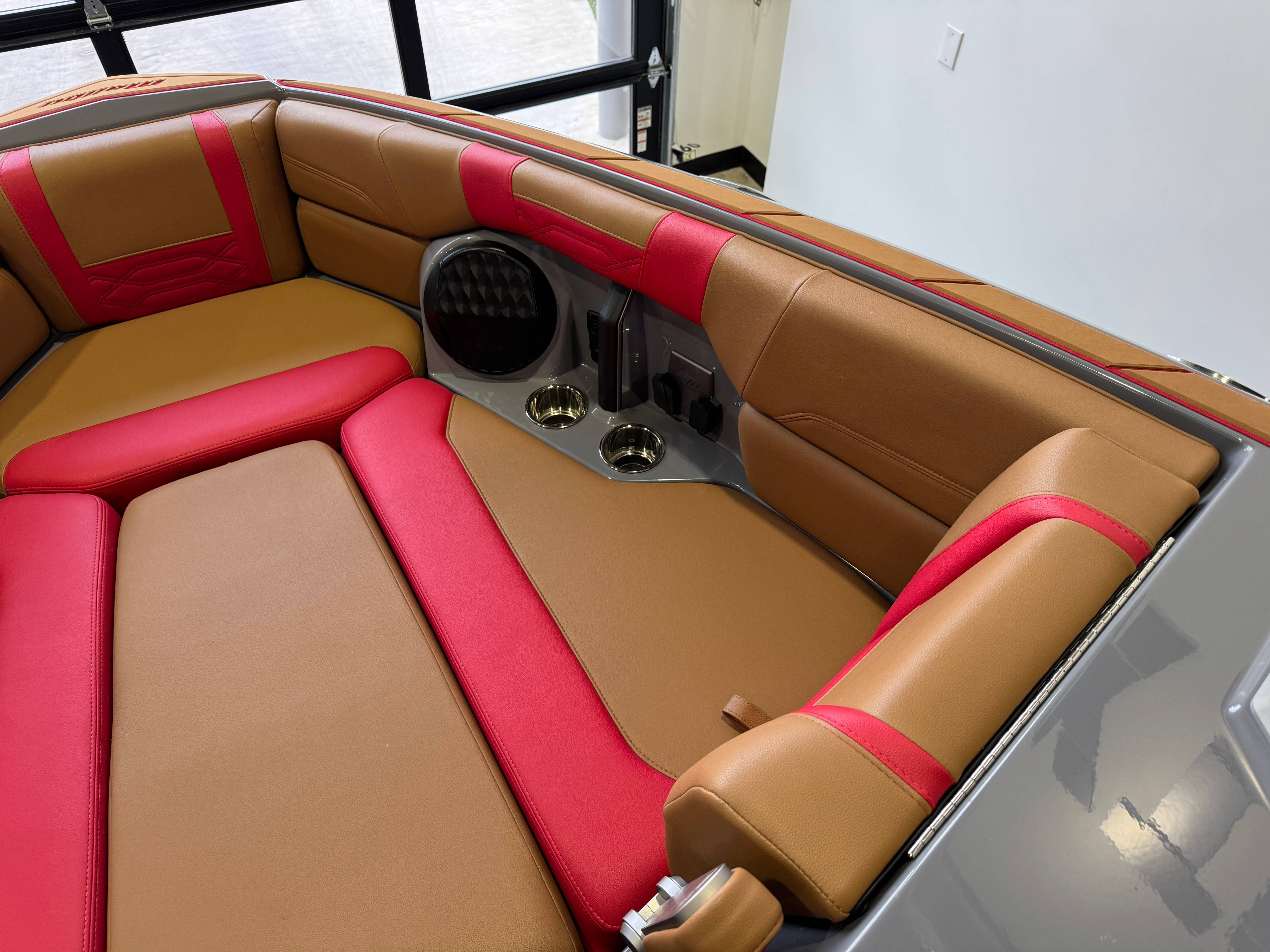 2023 Malibu Wakesetter 26 LSV
