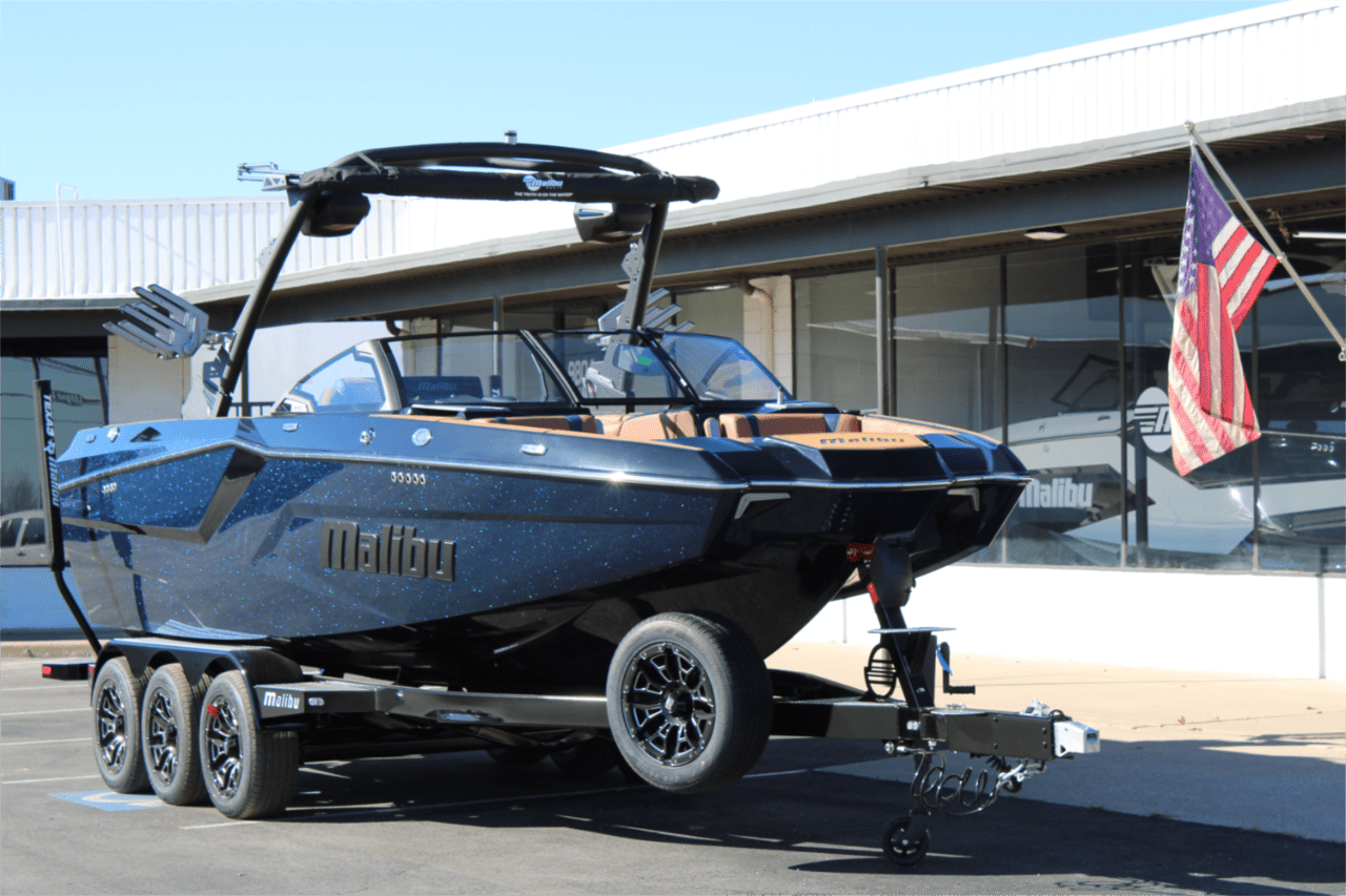 2025 Malibu 24 MXZ