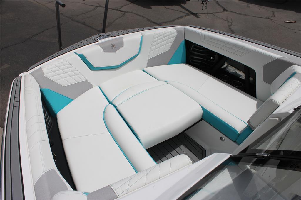 2022 Super Air Nautique G23 – Reef Blue Metal Flake