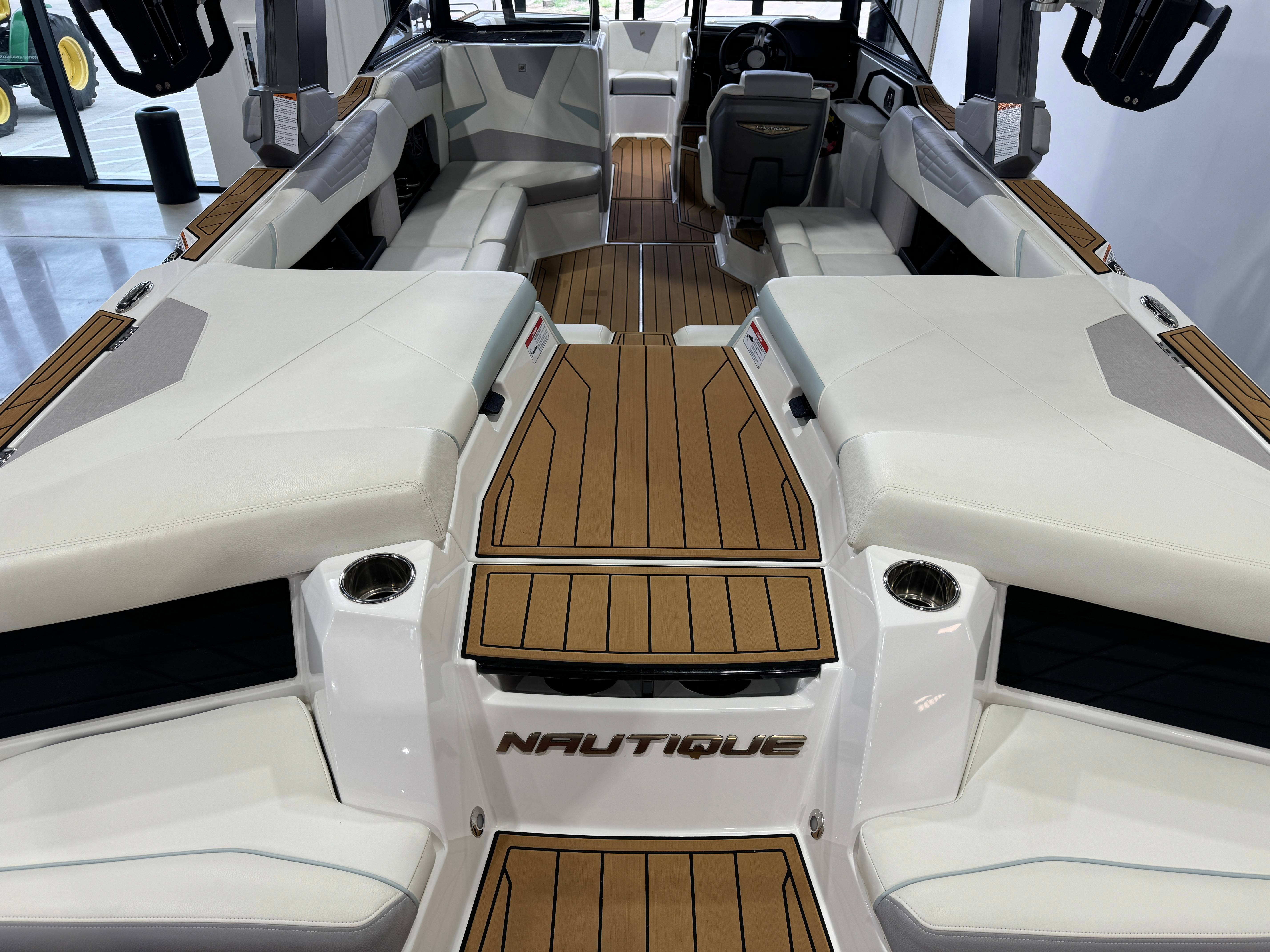2022 Nautique Super Air Nautique S23