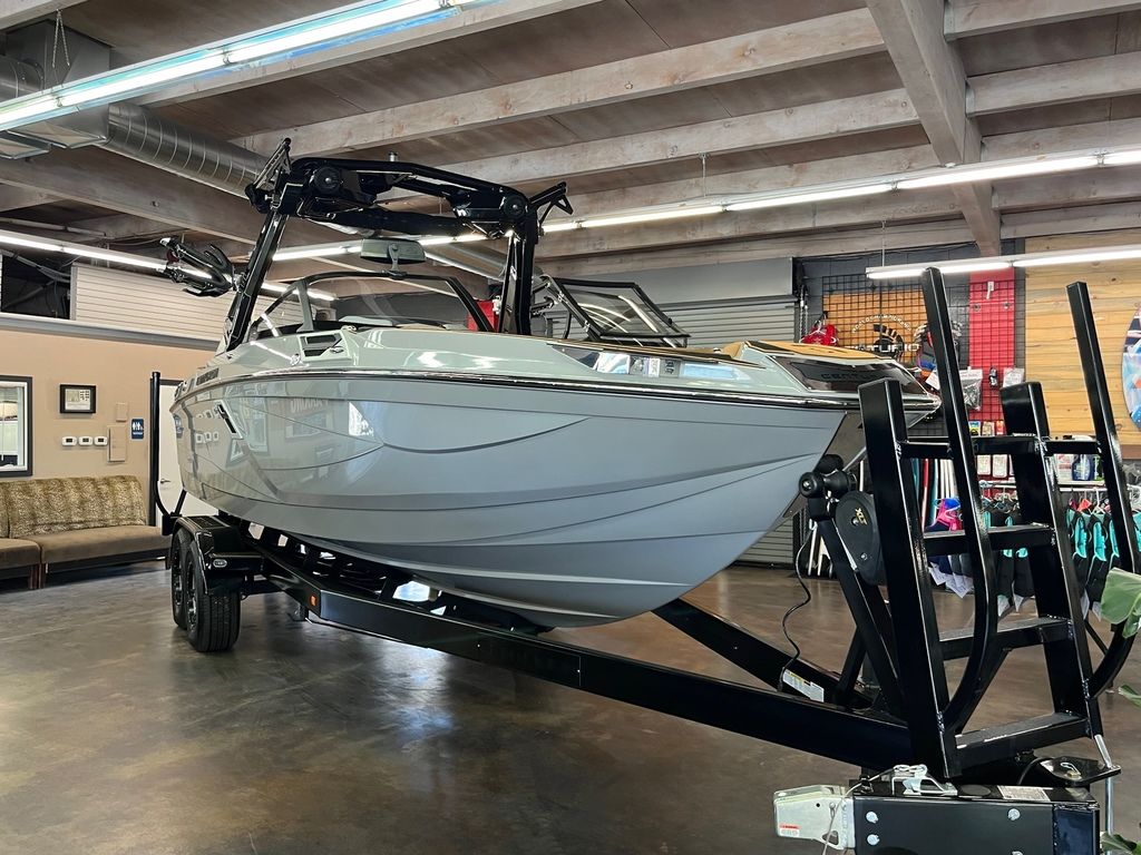 2023 Centurion RI 245